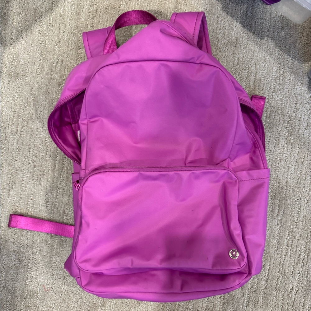 Lululemon Everywhere Backpack 22L Pink